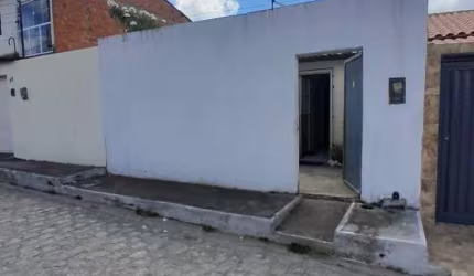 Casa à venda em rua pública, BENEDITO BENTES, Maceió, AL