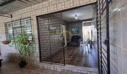 Casa à venda em rua pública, ARRUDA, Recife, PE