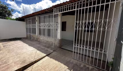 Casa à venda em rua pública, ROZA ELZE, São Cristóvão, SE