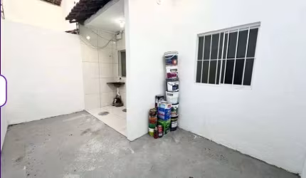 Casa à venda em rua pública, TRÊS IRMÃS, Campina Grande, PB