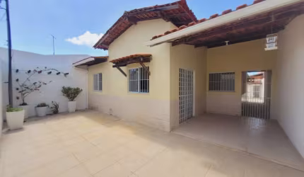 Casa à venda em rua pública, ARUANA , Aracaju, SE