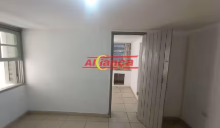 ÓTIMA CASA COM 1 DORMITÓRIO - JARDIM TRANQUILIDADE  POR 600,00