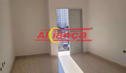 SOBRADO PARA ALUGAR COM 03 QUARTOS, SUÍTE, 02 VAGAS, 180M², GOPOÚVA - GUARULHOS/SP POR R$ 5.500,00