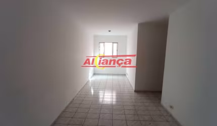 Apartamento com 2 quartos para alugar,  55m² -Picanço - Guarulhos/SP - por R$ 1.200,00