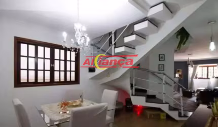 Sobrado para alugar com 3 quartos, 1 suíte, 4 vagas, Vila Progresso - Guarulhos