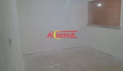 CASA PARA ALUGAR COM 1 QUARTO, 01 VAGA, 85m² - JARDIM ANGÉLICA - GUARULHOS/SP POR R$1.000,00
