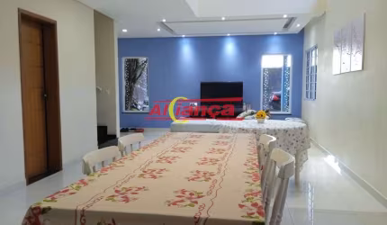 SOBRADO PARA ALUGAR COM 03 QUARTOS SENDO 01 SUÍTE E 06 VAGAS COM EDÍCULA NO FUNDO  272 m²- R$ 6.000,