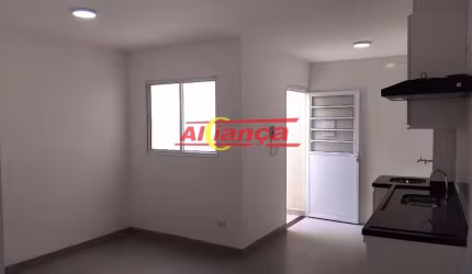 Apartamento com 1 quarto, cozinha e banheiro no Cocaia - por R$ 1.350,00
