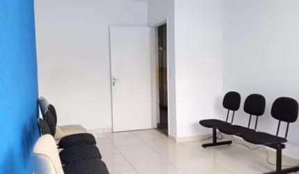 ÓTIMA SALA COMERCIAL 50M² - CENTRO POR 900,00