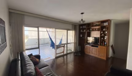 Apartamento *cobertura* com 3 dormitórios sendo 1 suíte, 3 banheiros , sala 2 ambiente na parte de b