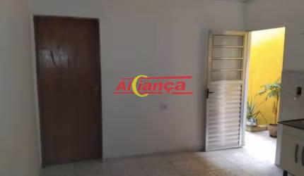 Casa com 1 quartos para alugar, 80m² -Vila Alzira - Guarulhos/SP