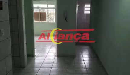 Casa com 2 quartos para alugar - 80m² -Parque Continental II - Guarulhos/SP  - Por R$2.500