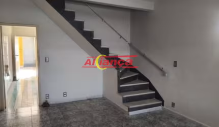 Sobrado para alugar com 2 quartos + Edícula , 2 vagas de garagem - Macedo - Guarulhos por R$: 3.500