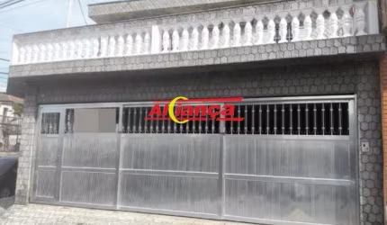 Sobrado para alugar, 3 quartos, sendo 1 suíte e 3 vagas, 300m², Picanço- Guarulhos por R$3.200,00