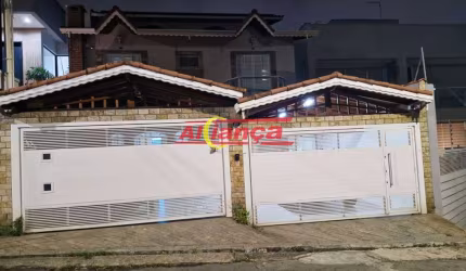 Sobrado com 4 quartos para alugar, 328,32m² - Parque Renato Maia - Guarulhos /SP - por R$14.000