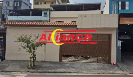 Sobrado com 2 quartos sendo 1 suíte para alugar,  250m² - Jardim Iporanga - Guarulhos/SP Por 3.000