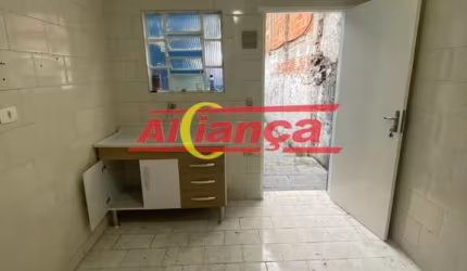 CASA COM 01 QUARTO PARA ALUGAR, 35M², JARDIM BELA VISTA - GUARULHOS/SP POR R$ 750,00