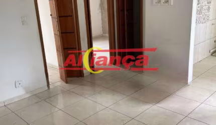 Apartamento para alugar com 2 quartos, 1 vaga - Jd. Adriana - Guarulhos por R$: 1.500,00