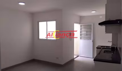 Apartamento com 1 quarto, cozinha e banheiro no Cocaia - por R$ 1.350,00