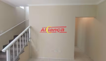 Sobrado com 3 dormitórios para alugar, 100m² - Parque Continental II - Guarulhos /SP por R$ 3.500,00