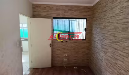 CASA INDIVIDUAL 200M² COM 3 QUARTOS SENDO 1 SUÍTE E 2 VAGAS - CIDADE PARQUE ALVORADA R$ 2.400,00