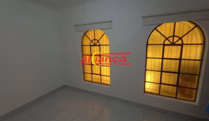 Casa para fins comerciais com 2 quartos, 1 vaga de garagem - Jd. Santa Clara - Guarulhos