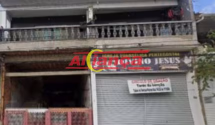 Casa com 2  quartos para alugar,  70m² - Jardim Adriana - Guarulhos/SP R$ 1.112,50