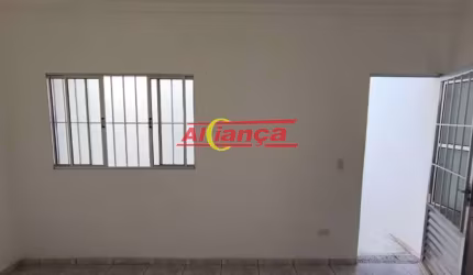 Casa com 2 dormitório para alugar, 125 m² - Recreio São Jorge - Guarulhos/SP  POR R$ 850,00