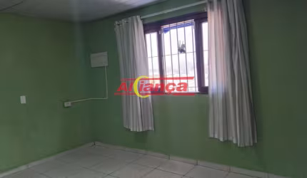 Casa com 2 quartos para alugar, 60m² - Recreio São Jorge - Guarulhos/SP Por R$ 1.100,00