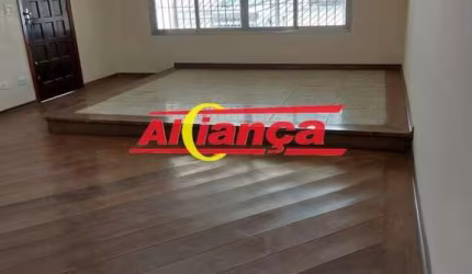 Sobrado com 4 quartos 1 Suíte para alugar,  155m² - Jd Vila Galvão Guarulhos/SP Por R$ 3.750,00