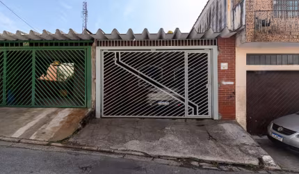 Casa térrea com 2 dormitórios à venda na Vila Nova Cachoeirinha!