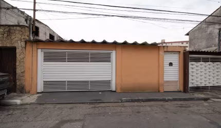 Casa térrea à venda na Vila Iório!