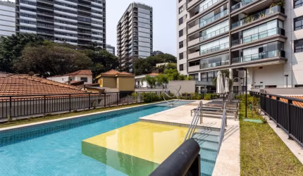 Apartamento à Venda no Sumaré na Zona Oeste de São Paulo com 2 suítes e com 140m².