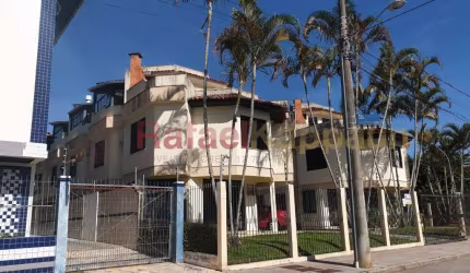 Casa com 4 quartos à venda na LASER, 256, Canasvieiras, Florianópolis por R$ 1.200.000