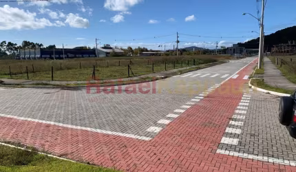 Terreno à venda na Praça Francisco Germano da Costa, Canasvieiras, Florianópolis por R$ 470.000