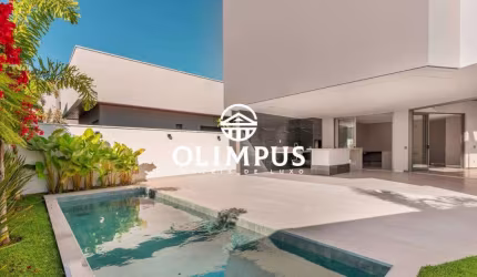 Excelente casa em condomínio com ótima localização