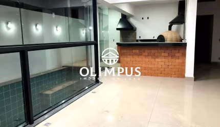 Belíssima casa disponível para locação no condomínio Splendido.