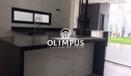 Excelente Casa Com Fino Acabamento no bairro Alto Umuarama.