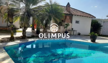 Belíssimo sobrado de luxo em uma excelente localização no bairro Cidade Jardim.