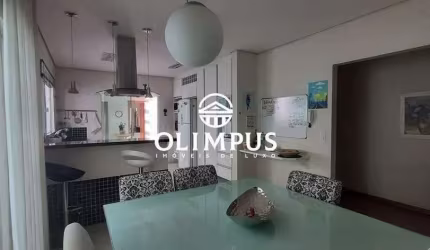 Linda casa de 175m² com excelente acabamento, dispõe de ótima localização.