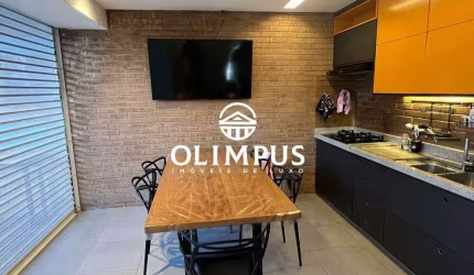 Este lindo sobrado está localizado no bairro Granja Marileusa
