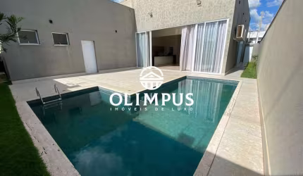 Linda casa em condomínio de alto padrão com 360m², disponível para locação - Uberlândia/MG