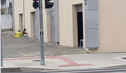 Excelente Loja Comercial  para Locação – Centro de Curitiba