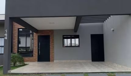 Vende-se casa térrea Jardins do Império Vila Rica