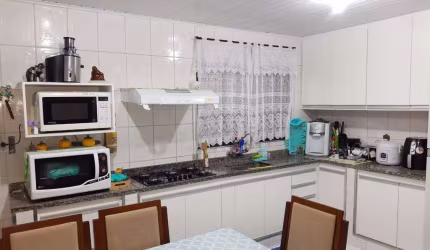 Casa à venda em Indaiatuba-SP, João Pioli: 2 quartos, 1 suíte, 1 sala, 2 vagas, 150m² de área. Imperdível!