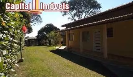 Chácara / sítio com 3 quartos à venda no Centro, Elias Fausto  por R$ 800.000