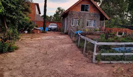 Chácara com 1 dormitorio, WC. e Cozinha, Poço artesiano, Energia elétrica 220v, Fossa septica, Pomar e Internet.