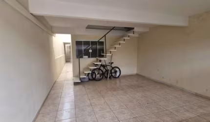 Casa com 2 quartos para alugar no Jardim Morada do Sol, Indaiatuba , 125 m2 por R$ 1.800
