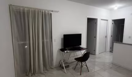 Apto com 2 Dormitorios, WC. Social, Sala com varanda, Cozinha, A.S., 1 Vaga de garagem coberta. Área de lazer. Excelente localização.
