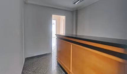 Sala Comercial à venda próximo a UNIMED, Centro, Londrina, PR